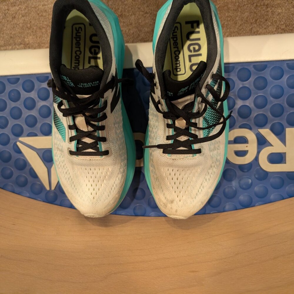 New Balance FuelComp Trainer v3 Women's 10 - Picture 3 of 5